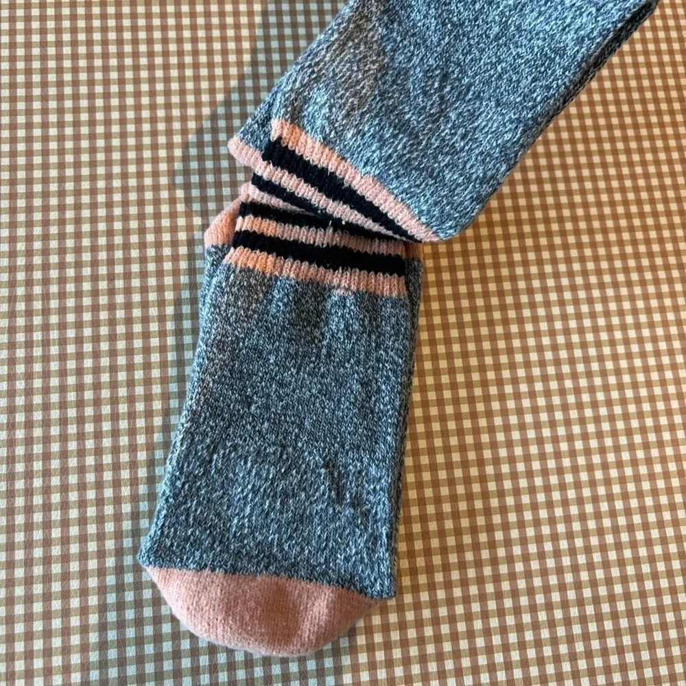 Socks‎ SUPER MOM SUPER TIRED WOMENS GRIPPER SOCKS. One pair. NEW